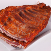 Costilla adobada curada